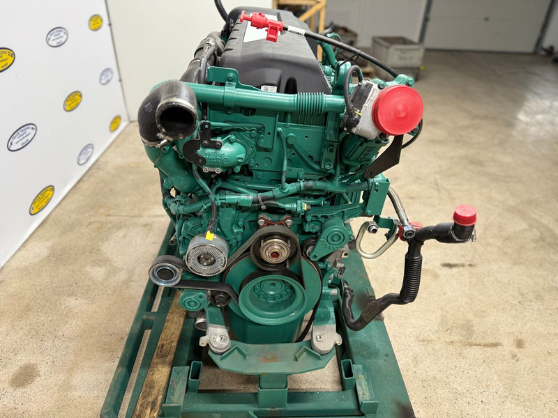 Volvo D13K460L - Motor: slika Volvo D13K460L - Motor Volvo D13K460L - Motor: slika Volvo D13K460L - Motor