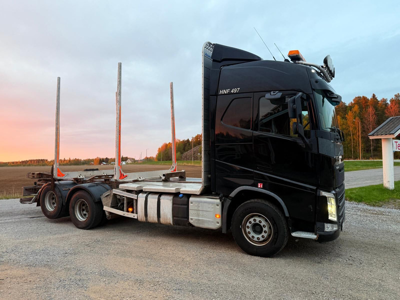 Volvo FH 500 Chassis or Timber Truck - Kamion šumar: slika Volvo FH 500 Chassis or Timber Truck - Kamion šumar Volvo FH 500 Chassis or Timber Truck - Kamion šumar: slika Volvo FH 500 Chassis or Timber Truck - Kamion šumar