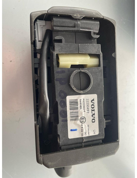 Volvo FH4 - Ručica mjenjača: slika Volvo FH4 - Ručica mjenjača Volvo FH4 - Ručica mjenjača: slika Volvo FH4 - Ručica mjenjača