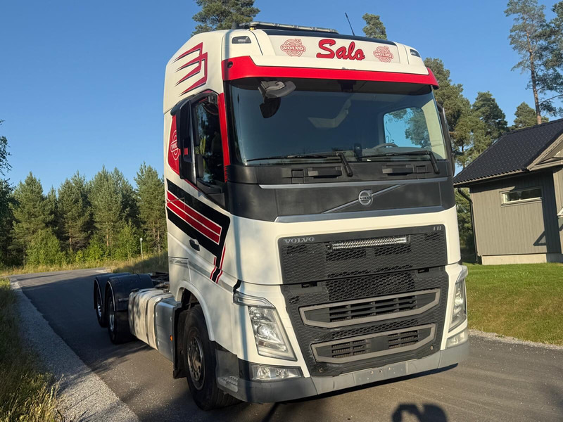 Volvo FH460 Globe 2016 - Kamion-šasija: slika Volvo FH460 Globe 2016 - Kamion-šasija Volvo FH460 Globe 2016 - Kamion-šasija: slika Volvo FH460 Globe 2016 - Kamion-šasija