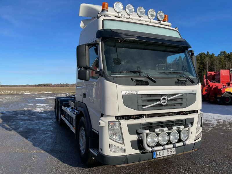 Volvo FM460 Globe 6x4 - Kamion s kukastom dizalicom: slika Volvo FM460 Globe 6x4 - Kamion s kukastom dizalicom Volvo FM460 Globe 6x4 - Kamion s kukastom dizalicom: slika Volvo FM460 Globe 6x4 - Kamion s kukastom dizalicom