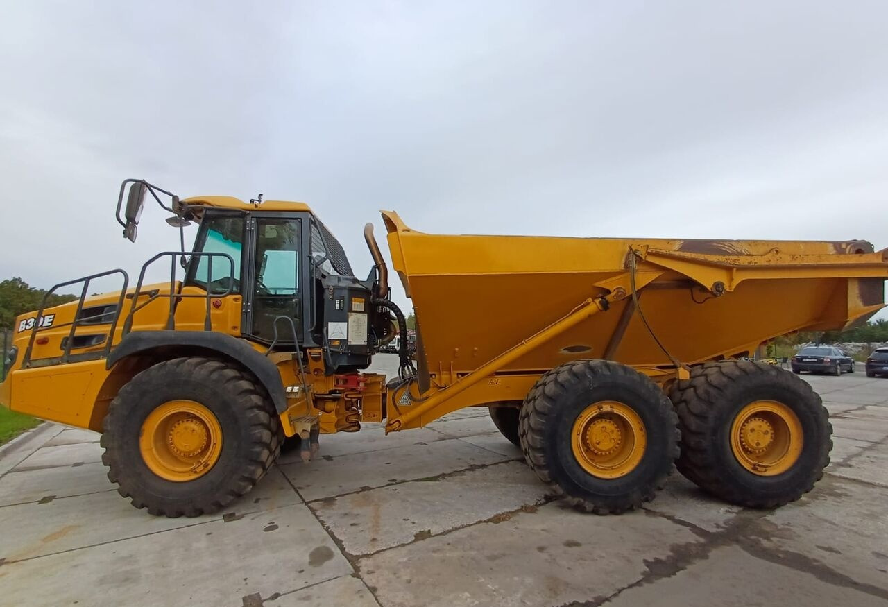 Bell B30E - Zglobni istovarivač: slika Bell B30E - Zglobni istovarivač Bell B30E - Zglobni istovarivač: slika Bell B30E - Zglobni istovarivač