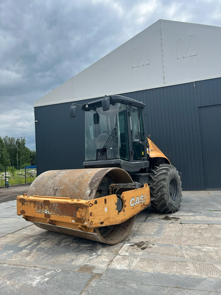 CASE 111G EX-D - Valjak: slika CASE 111G EX-D - Valjak CASE 111G EX-D - Valjak: slika CASE 111G EX-D - Valjak