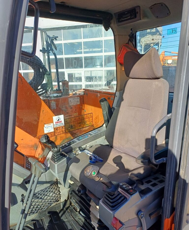 Bager gusjeničar Doosan DX140LCR-3: slika Bager gusjeničar Doosan DX140LCR-3