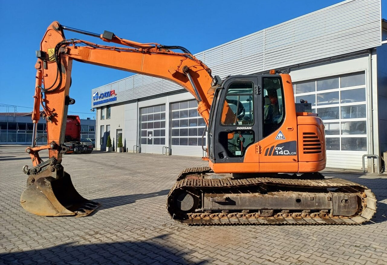 Bager gusjeničar Doosan DX140LCR-3: slika Bager gusjeničar Doosan DX140LCR-3