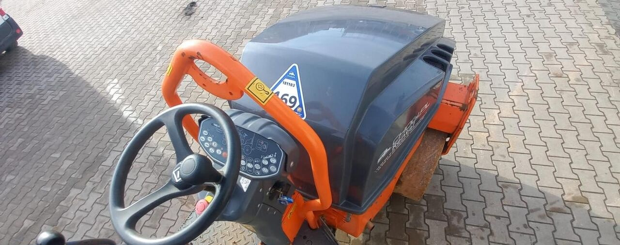 Hamm HD12 - Mini valjak: slika Hamm HD12 - Mini valjak Hamm HD12 - Mini valjak: slika Hamm HD12 - Mini valjak