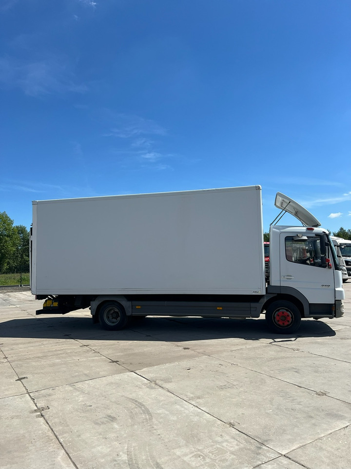 Mercedes-Benz ATEGO 818 dostawczy winda - Kamion sandučar: slika Mercedes-Benz ATEGO 818 dostawczy winda - Kamion sandučar Mercedes-Benz ATEGO 818 dostawczy winda - Kamion sandučar: slika Mercedes-Benz ATEGO 818 dostawczy winda - Kamion sandučar