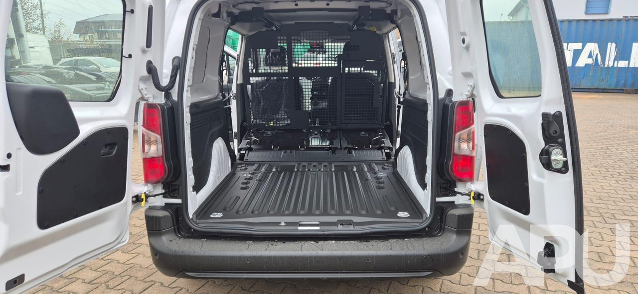 TOYOTA Proace City MC24 - Dostavno vozilo s dvostrukom kabinom: slika TOYOTA Proace City MC24 - Dostavno vozilo s dvostrukom kabinom TOYOTA Proace City MC24 - Dostavno vozilo s dvostrukom kabinom: slika TOYOTA Proace City MC24 - Dostavno vozilo s dvostrukom kabinom