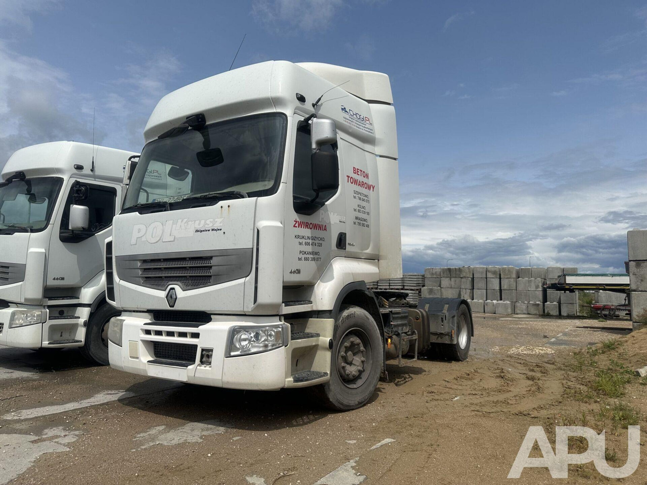 RENAULT PREMIUM 460 - Tegljač: slika  RENAULT PREMIUM 460 - Tegljač RENAULT PREMIUM 460 - Tegljač: slika  RENAULT PREMIUM 460 - Tegljač