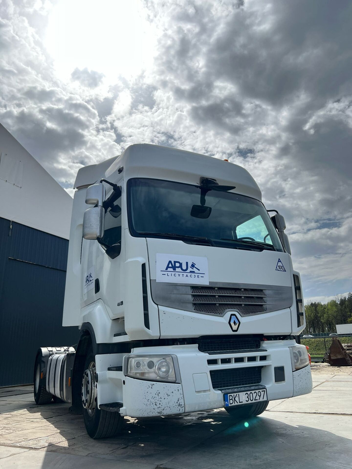 Renault Premium 460 DXi - Tegljač: slika Renault Premium 460 DXi - Tegljač Renault Premium 460 DXi - Tegljač: slika Renault Premium 460 DXi - Tegljač