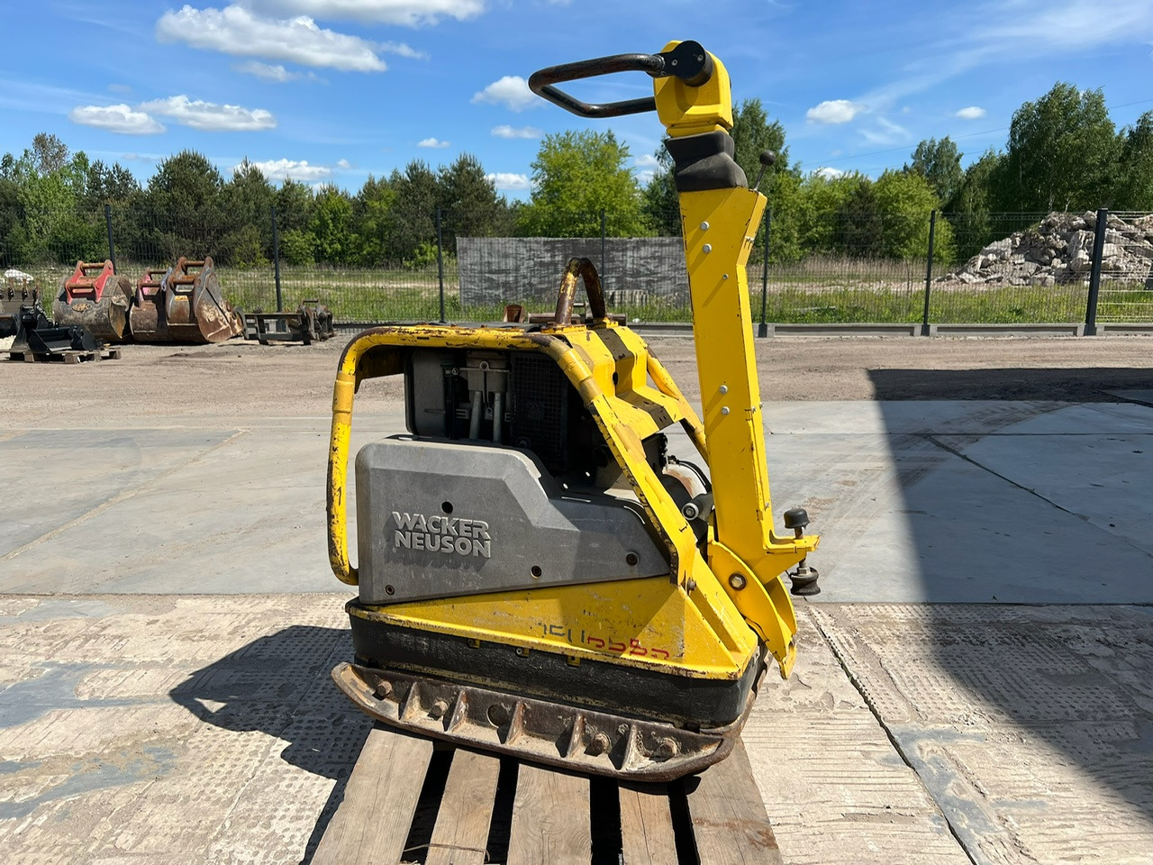 Zagęszczarka WACKER NEUSON - Vibro ploča: slika zagęszczarka WACKER NEUSON - Vibro ploča Zagęszczarka WACKER NEUSON - Vibro ploča: slika zagęszczarka WACKER NEUSON - Vibro ploča