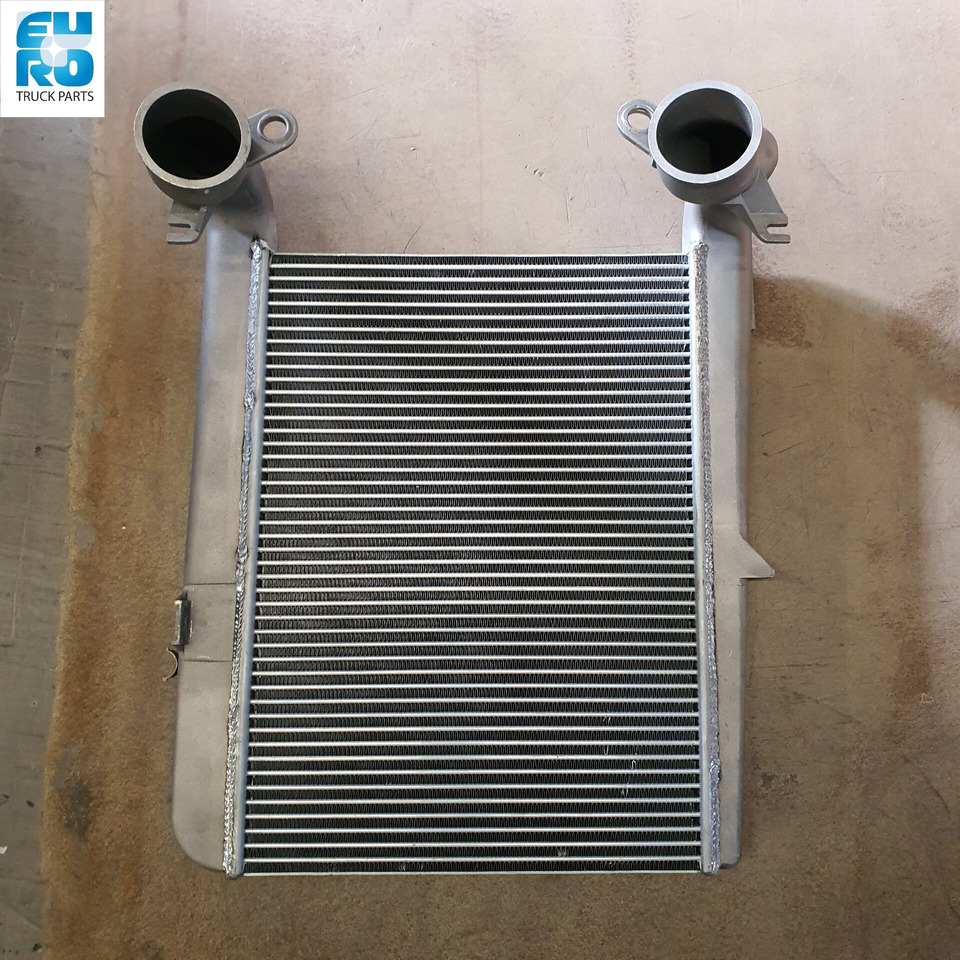 DAF CF 85 INTERCOOLER 1371318R + €50 Statiegeld - Međuhladnjak za Kamion: slika DAF CF 85 INTERCOOLER 1371318R + €50 Statiegeld - Međuhladnjak za Kamion DAF CF 85 INTERCOOLER 1371318R + €50 Statiegeld - Međuhladnjak za Kamion: slika DAF CF 85 INTERCOOLER 1371318R + €50 Statiegeld - Međuhladnjak za Kamion