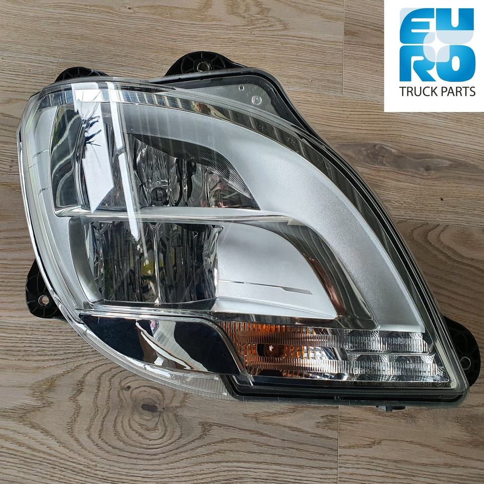 DAF XF 106 FULL LED XENON RECHTS OE nieuw 1857527 - Prednja svjetla za Kamion: slika DAF XF 106 FULL LED XENON RECHTS OE nieuw 1857527 - Prednja svjetla za Kamion DAF XF 106 FULL LED XENON RECHTS OE nieuw 1857527 - Prednja svjetla za Kamion: slika DAF XF 106 FULL LED XENON RECHTS OE nieuw 1857527 - Prednja svjetla za Kamion