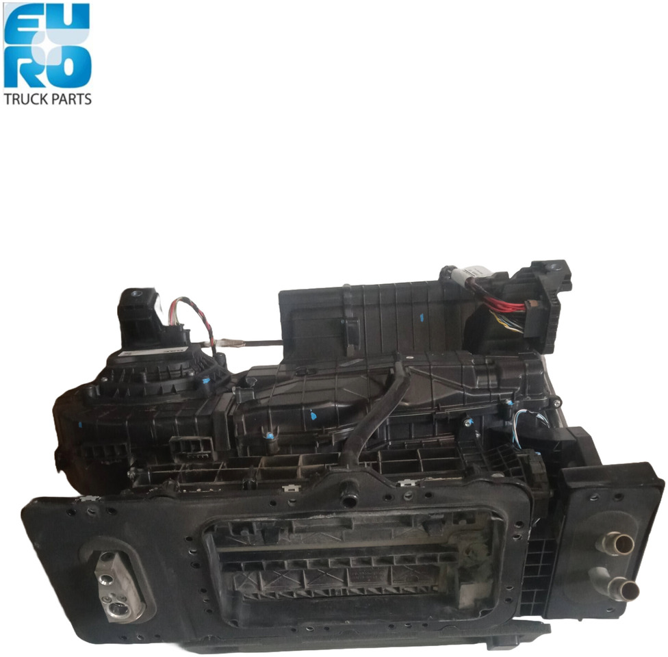 DAF XF 106 HEATER, CCC 2017-USED+DEPOSIT 2302628U - Hladnjak za Kamion: slika DAF XF 106 HEATER, CCC 2017-USED+DEPOSIT 2302628U - Hladnjak za Kamion DAF XF 106 HEATER, CCC 2017-USED+DEPOSIT 2302628U - Hladnjak za Kamion: slika DAF XF 106 HEATER, CCC 2017-USED+DEPOSIT 2302628U - Hladnjak za Kamion