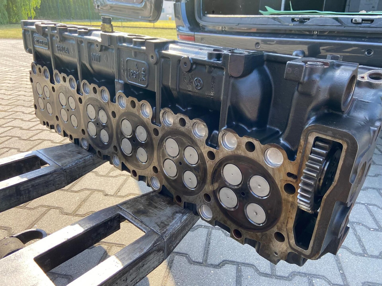 MAN CYLINDER HEAD D2676LF E 5-6 RECONDITIONED 51031006162REC - Glava cilindra za Kamion: slika MAN CYLINDER HEAD D2676LF E 5-6 RECONDITIONED 51031006162REC - Glava cilindra za Kamion MAN CYLINDER HEAD D2676LF E 5-6 RECONDITIONED 51031006162REC - Glava cilindra za Kamion: slika MAN CYLINDER HEAD D2676LF E 5-6 RECONDITIONED 51031006162REC - Glava cilindra za Kamion