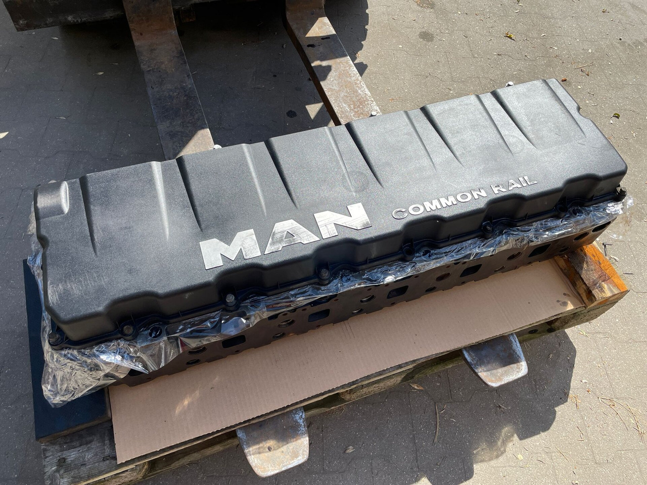 MAN CYLINDER HEAD D2676LF E 5-6 RECONDITIONED 51031006162REC - Glava cilindra za Kamion: slika MAN CYLINDER HEAD D2676LF E 5-6 RECONDITIONED 51031006162REC - Glava cilindra za Kamion MAN CYLINDER HEAD D2676LF E 5-6 RECONDITIONED 51031006162REC - Glava cilindra za Kamion: slika MAN CYLINDER HEAD D2676LF E 5-6 RECONDITIONED 51031006162REC - Glava cilindra za Kamion
