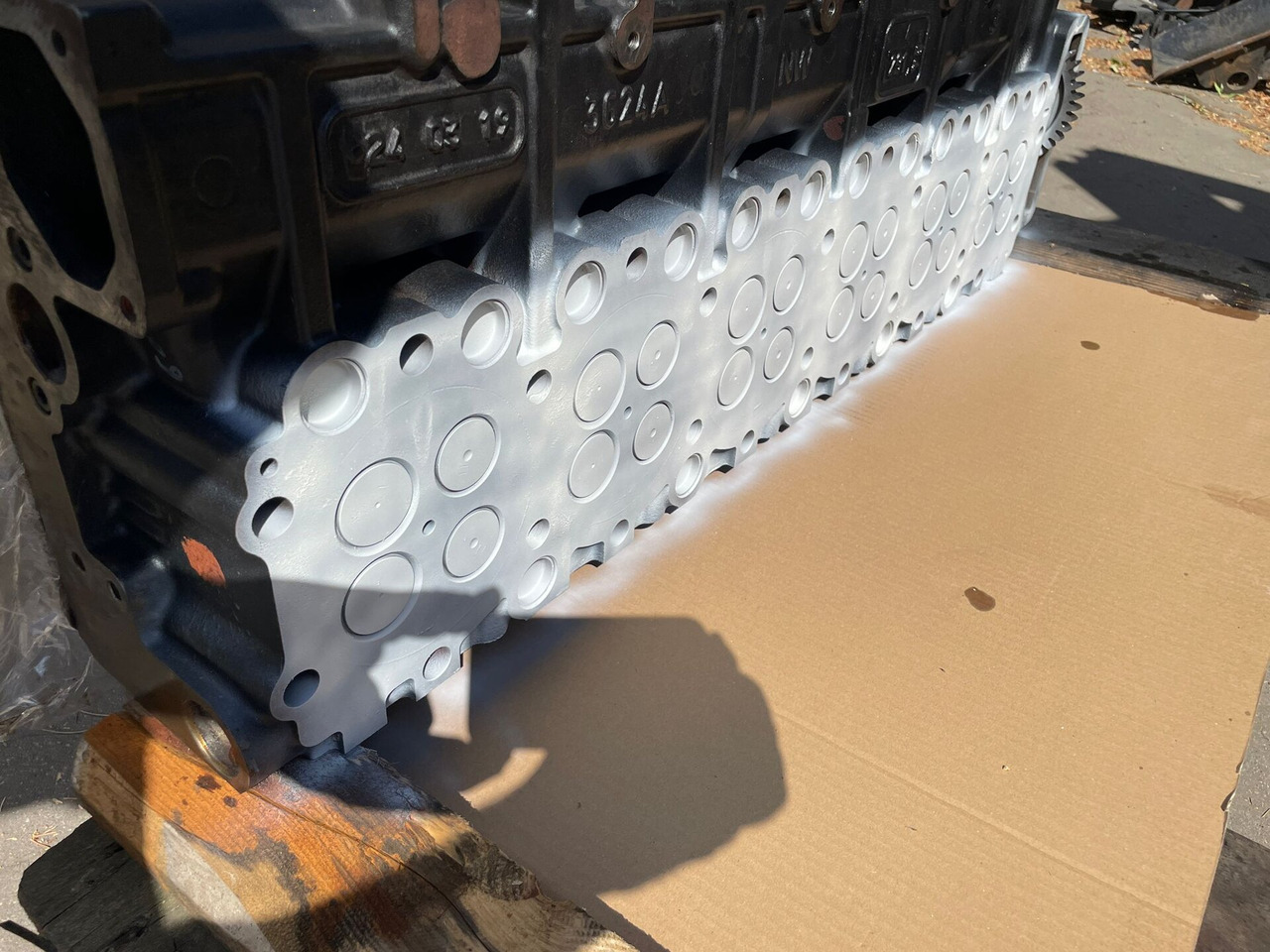 MAN CYLINDER HEAD D2676LF E 5-6 RECONDITIONED 51031006162REC - Glava cilindra za Kamion: slika MAN CYLINDER HEAD D2676LF E 5-6 RECONDITIONED 51031006162REC - Glava cilindra za Kamion MAN CYLINDER HEAD D2676LF E 5-6 RECONDITIONED 51031006162REC - Glava cilindra za Kamion: slika MAN CYLINDER HEAD D2676LF E 5-6 RECONDITIONED 51031006162REC - Glava cilindra za Kamion