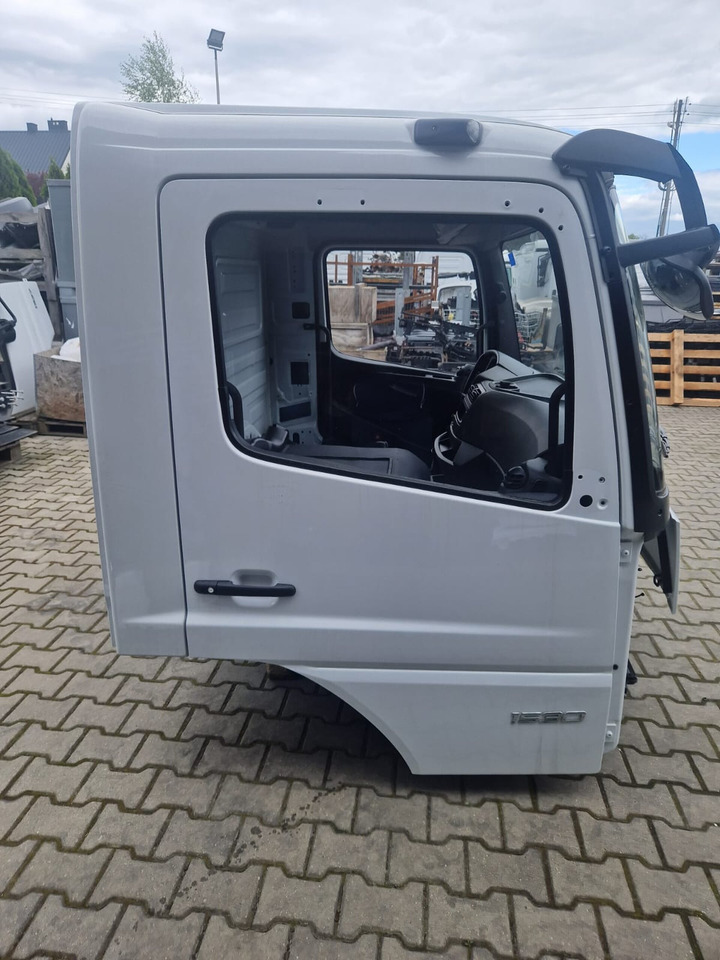MB ATEGO CABINE EURO 6 TUNEL VOOR 6 CYL.MOTOR WITHOUT SEAT 000074 - Kabina za Kamion: slika MB ATEGO CABINE EURO 6 TUNEL VOOR 6 CYL.MOTOR WITHOUT SEAT 000074 - Kabina za Kamion MB ATEGO CABINE EURO 6 TUNEL VOOR 6 CYL.MOTOR WITHOUT SEAT 000074 - Kabina za Kamion: slika MB ATEGO CABINE EURO 6 TUNEL VOOR 6 CYL.MOTOR WITHOUT SEAT 000074 - Kabina za Kamion