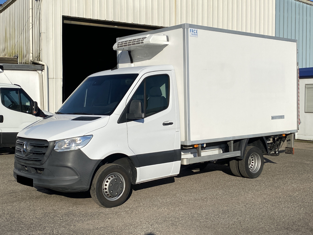 Mercedes Sprinter - Dostavno vozilo hladnjača: slika Mercedes Sprinter - Dostavno vozilo hladnjača Mercedes Sprinter - Dostavno vozilo hladnjača: slika Mercedes Sprinter - Dostavno vozilo hladnjača