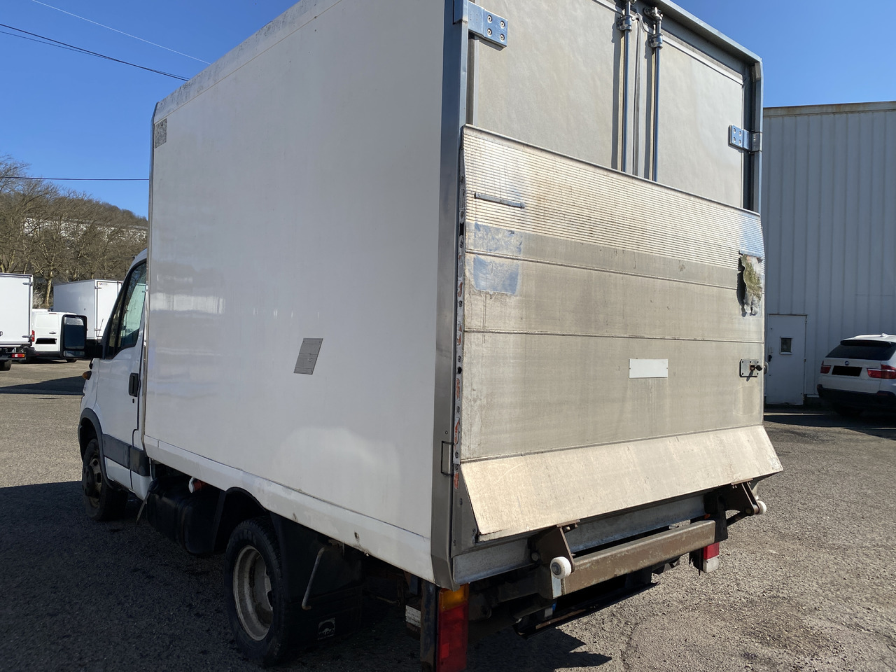 Iveco 35C11 - Dostavno vozilo hladnjača: slika iveco 35C11 - Dostavno vozilo hladnjača Iveco 35C11 - Dostavno vozilo hladnjača: slika iveco 35C11 - Dostavno vozilo hladnjača