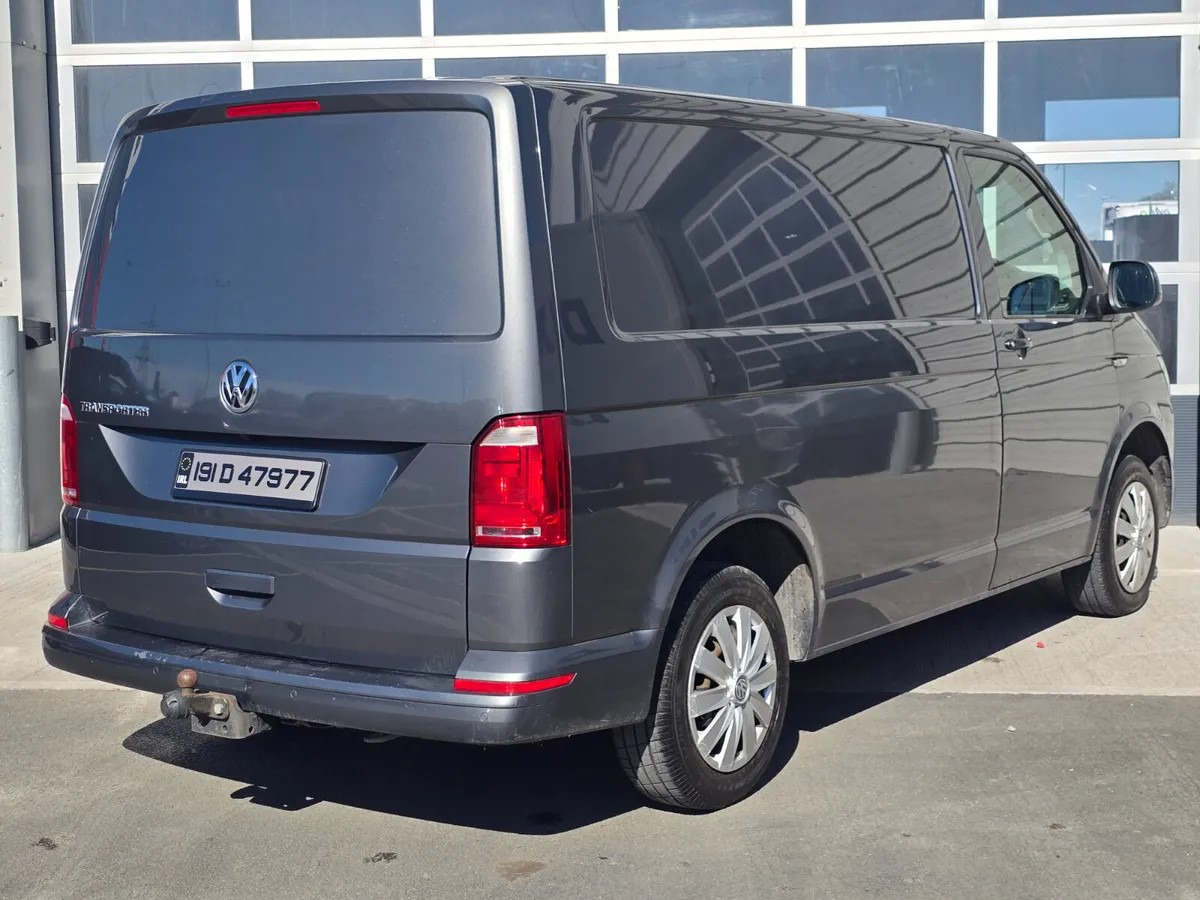 2019 Volkswagen Transporter SWB - Furgon: slika 2019 Volkswagen Transporter SWB - Furgon 2019 Volkswagen Transporter SWB - Furgon: slika 2019 Volkswagen Transporter SWB - Furgon