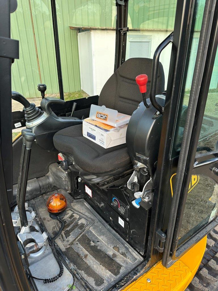 JCB 8025 ZTS - Mini bager: slika JCB 8025 ZTS - Mini bager JCB 8025 ZTS - Mini bager: slika JCB 8025 ZTS - Mini bager
