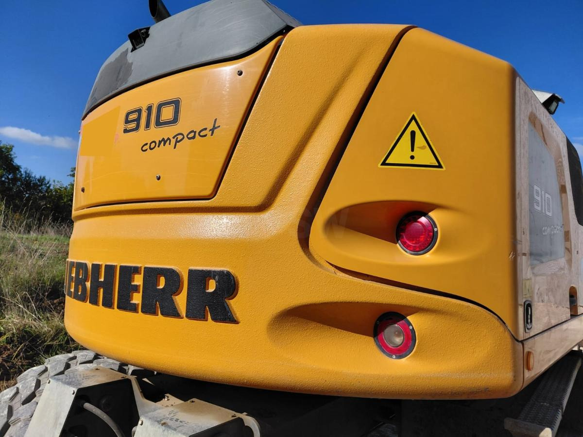 Liebherr A910 A910 - Bager na kotačima: slika Liebherr A910 A910 - Bager na kotačima Liebherr A910 A910 - Bager na kotačima: slika Liebherr A910 A910 - Bager na kotačima