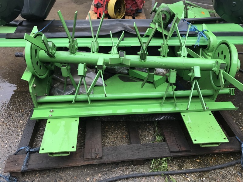 Deutz-Fahr TC 25 kneuzer - Kosilica: slika Deutz-Fahr TC 25 kneuzer - Kosilica Deutz-Fahr TC 25 kneuzer - Kosilica: slika Deutz-Fahr TC 25 kneuzer - Kosilica