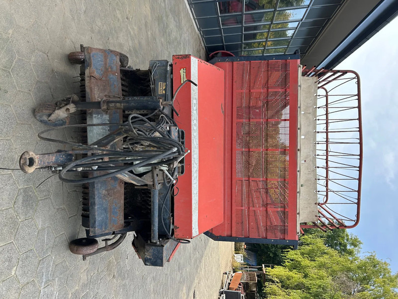 Deutz Fahr K570 - Poljoprivredni strojevi: slika Deutz Fahr K570 - Poljoprivredni strojevi Deutz Fahr K570 - Poljoprivredni strojevi: slika Deutz Fahr K570 - Poljoprivredni strojevi
