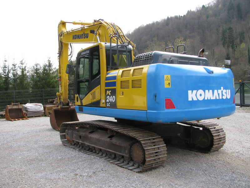 KOMATSU PC240NLC-10 TOP condition - Bager gusjeničar: slika KOMATSU PC240NLC-10 TOP condition - Bager gusjeničar KOMATSU PC240NLC-10 TOP condition - Bager gusjeničar: slika KOMATSU PC240NLC-10 TOP condition - Bager gusjeničar