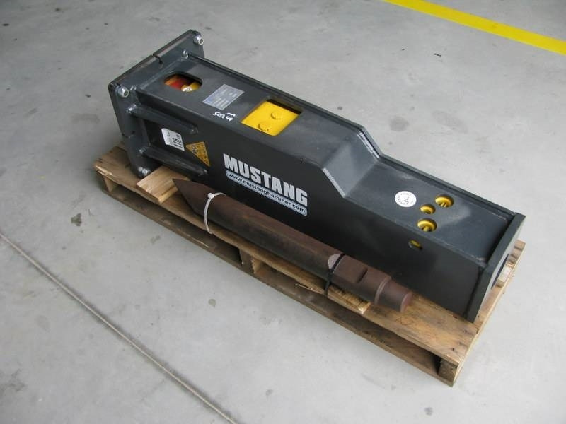 Mustang HM400 NOVO teža 320kg - Hidraulični čekić za Građevinski strojevi: slika Mustang HM400 NOVO teža 320kg - Hidraulični čekić za Građevinski strojevi Mustang HM400 NOVO teža 320kg - Hidraulični čekić za Građevinski strojevi: slika Mustang HM400 NOVO teža 320kg - Hidraulični čekić za Građevinski strojevi