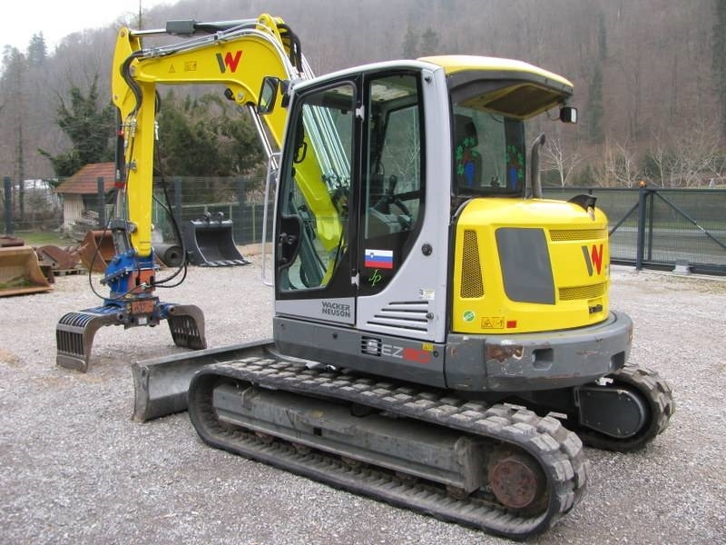 Wacker Neuson EZ 80 z grajferjem - Mini bager: slika Wacker Neuson EZ 80 z grajferjem - Mini bager Wacker Neuson EZ 80 z grajferjem - Mini bager: slika Wacker Neuson EZ 80 z grajferjem - Mini bager