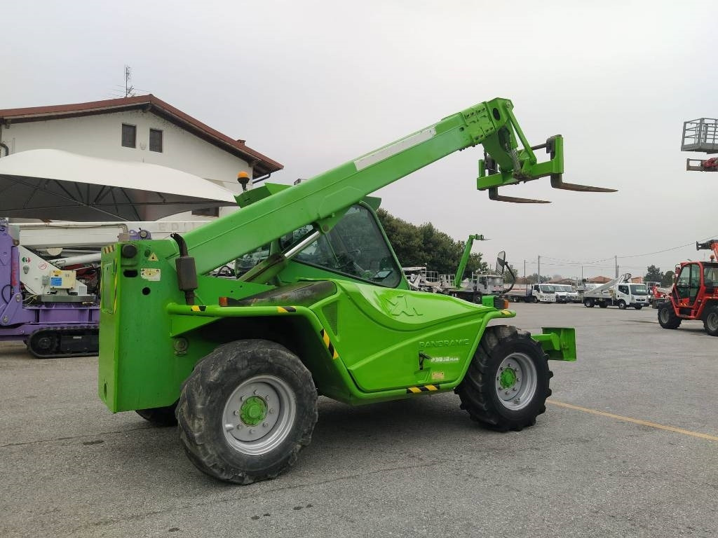 Teleskopski rukovatelj Merlo 38.12: slika Teleskopski rukovatelj Merlo 38.12