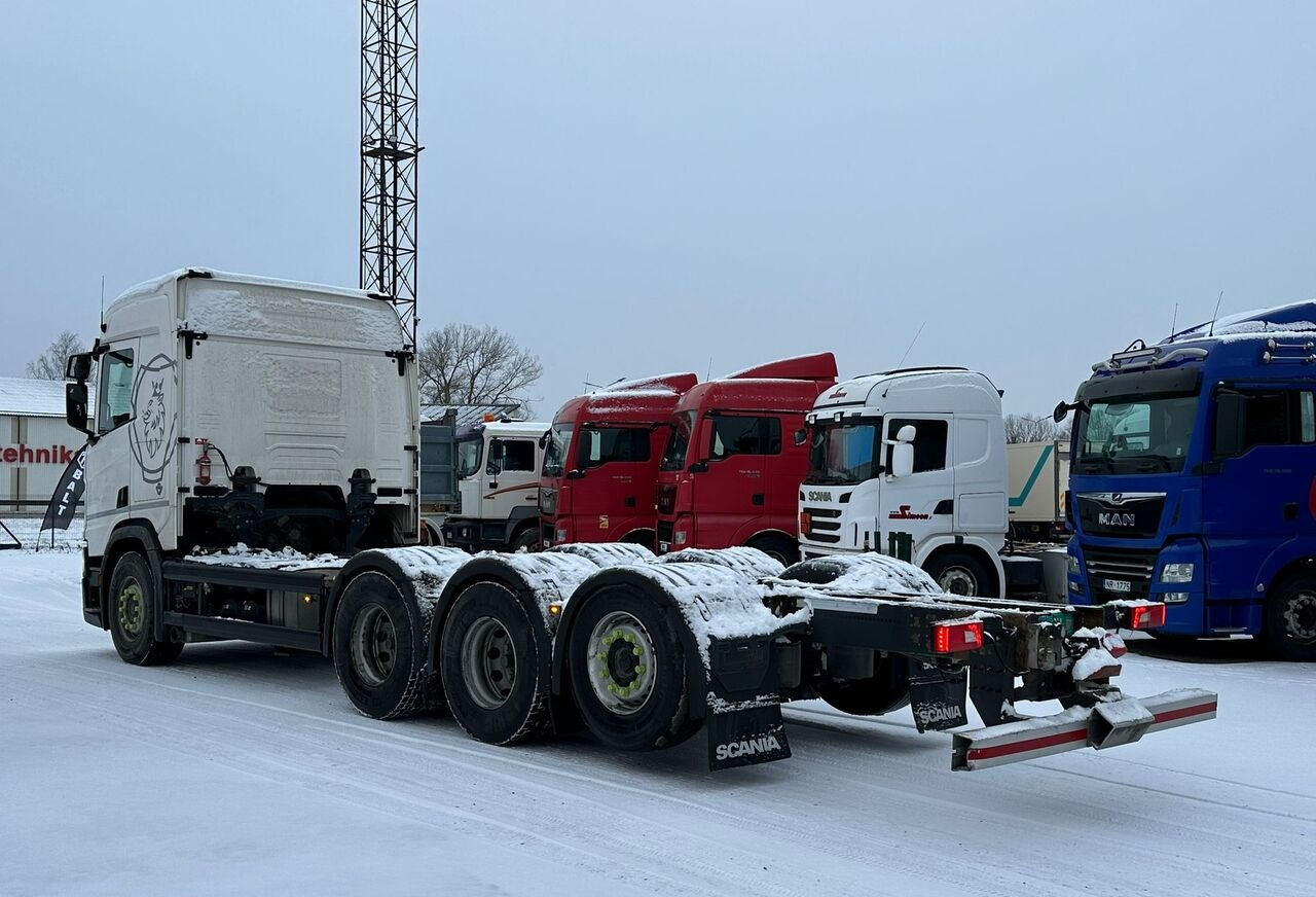 Scania R520 8x4 ADR - Kamion-šasija: slika Scania R520 8x4 ADR - Kamion-šasija Scania R520 8x4 ADR - Kamion-šasija: slika Scania R520 8x4 ADR - Kamion-šasija