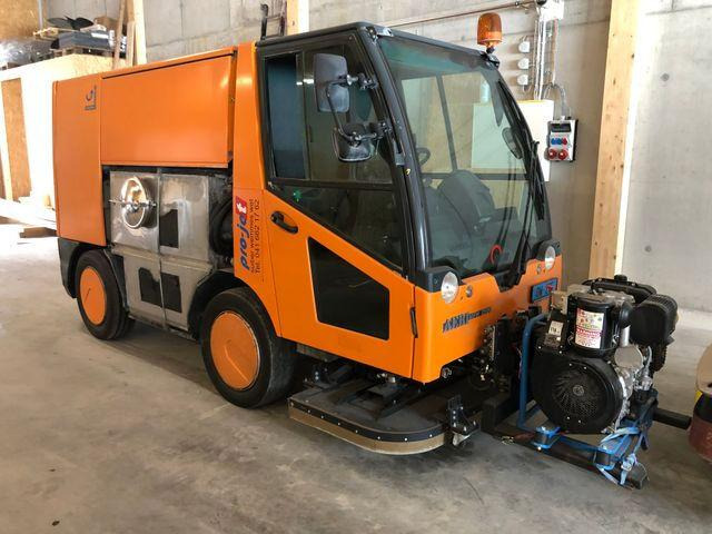 AEBI SCHMIDT Úttisztító - Cestovna čistilica: slika AEBI SCHMIDT Úttisztító - Cestovna čistilica AEBI SCHMIDT Úttisztító - Cestovna čistilica: slika AEBI SCHMIDT Úttisztító - Cestovna čistilica