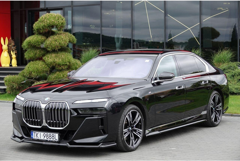 BMW 7 xDrive M Sport - Limuzina: slika BMW 7 xDrive M Sport - Limuzina BMW 7 xDrive M Sport - Limuzina: slika BMW 7 xDrive M Sport - Limuzina