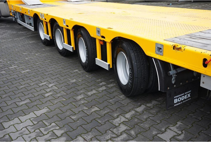 Poluprikolica s niskim utovarivačem Bodex / NISKOPODWOZIOWA / 4 OSIE / NAJAZDY / 2 X OŚ SKRĘTNA / DMC 65 0: slika Poluprikolica s niskim utovarivačem Bodex / NISKOPODWOZIOWA / 4 OSIE / NAJAZDY / 2 X OŚ SKRĘTNA / DMC 65 0