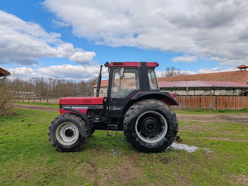 Case IH 856 XL - Traktor: slika Case IH 856 XL - Traktor Case IH 856 XL - Traktor: slika Case IH 856 XL - Traktor