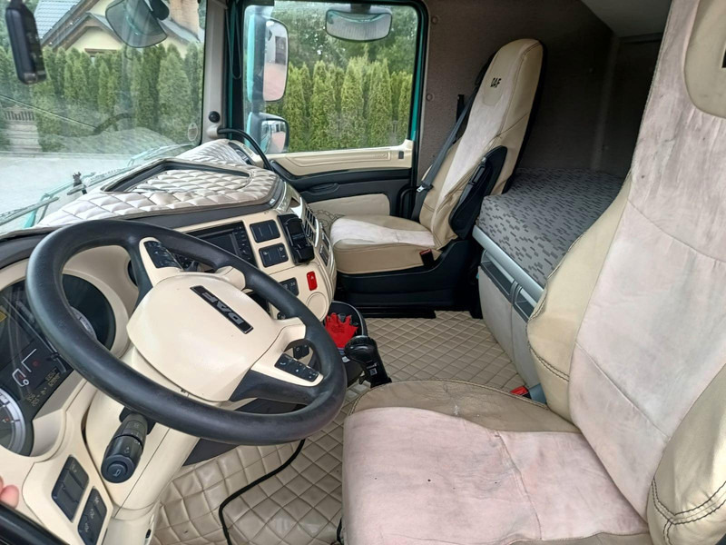 DAF 460 - Kamion s otvorenim sandukom: slika DAF 460 - Kamion s otvorenim sandukom DAF 460 - Kamion s otvorenim sandukom: slika DAF 460 - Kamion s otvorenim sandukom