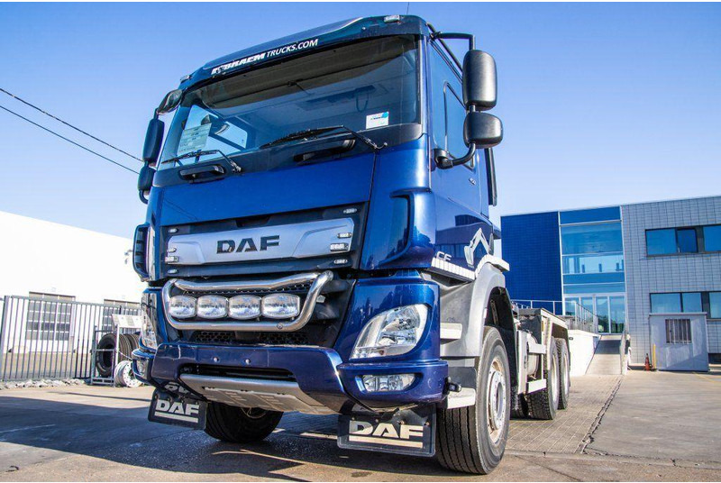 DAF CF 450 - Kamion s kukastom dizalicom: slika DAF CF 450 - Kamion s kukastom dizalicom DAF CF 450 - Kamion s kukastom dizalicom: slika DAF CF 450 - Kamion s kukastom dizalicom