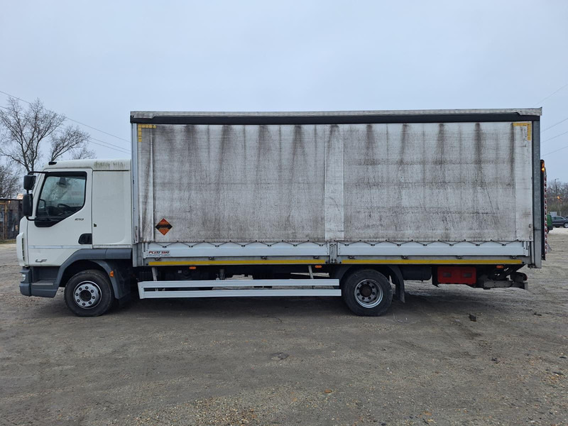 DAF LF 210 - Pritsche + Plane + DHollandia LBW 1000 kg - Kamion sandučar: slika DAF LF 210 - Pritsche + Plane + DHollandia LBW 1000 kg - Kamion sandučar DAF LF 210 - Pritsche + Plane + DHollandia LBW 1000 kg - Kamion sandučar: slika DAF LF 210 - Pritsche + Plane + DHollandia LBW 1000 kg - Kamion sandučar