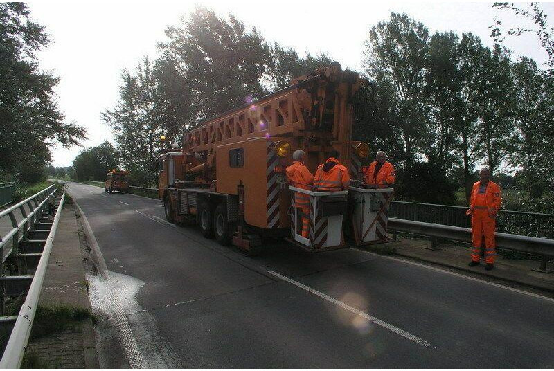 Faun TF00.81/52 Emelőkosaras 28m - Podizna platforma montirana na kamion: slika Faun TF00.81/52 Emelőkosaras 28m - Podizna platforma montirana na kamion Faun TF00.81/52 Emelőkosaras 28m - Podizna platforma montirana na kamion: slika Faun TF00.81/52 Emelőkosaras 28m - Podizna platforma montirana na kamion