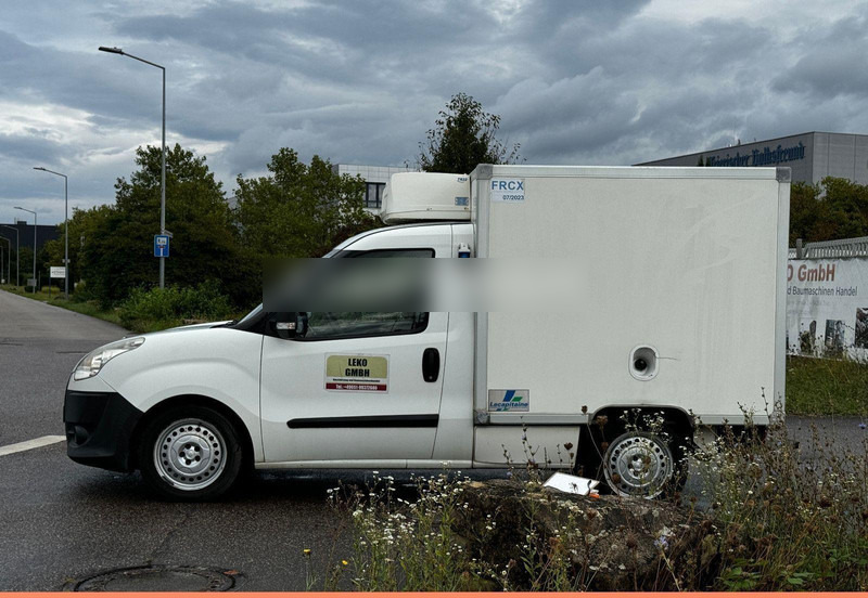 Fiat Doblò Multijet 1,3 Mit Relec Froid TR22 Bis-29°C - Dostavno vozilo hladnjača: slika Fiat Doblò Multijet 1,3 Mit Relec Froid TR22 Bis-29°C - Dostavno vozilo hladnjača Fiat Doblò Multijet 1,3 Mit Relec Froid TR22 Bis-29°C - Dostavno vozilo hladnjača: slika Fiat Doblò Multijet 1,3 Mit Relec Froid TR22 Bis-29°C - Dostavno vozilo hladnjača