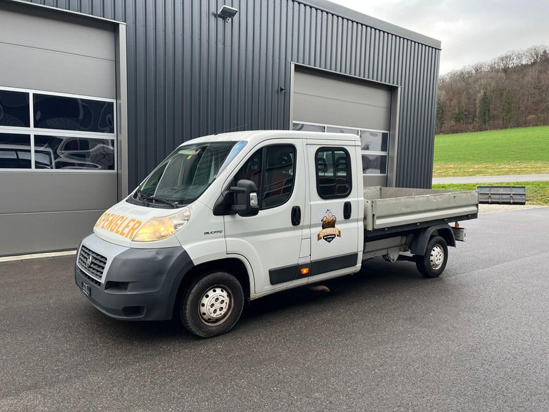 Fiat Ducato 2.3 Doka platós - Dostavno vozilo s ravnom platformom, Dostavno vozilo s dvostrukom kabinom: slika Fiat Ducato 2.3 Doka platós - Dostavno vozilo s ravnom platformom, Dostavno vozilo s dvostrukom kabinom Fiat Ducato 2.3 Doka platós - Dostavno vozilo s ravnom platformom, Dostavno vozilo s dvostrukom kabinom: slika Fiat Ducato 2.3 Doka platós - Dostavno vozilo s ravnom platformom, Dostavno vozilo s dvostrukom kabinom