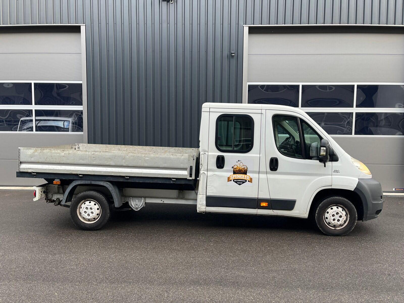 Fiat Ducato 2.3 Doka platós - Dostavno vozilo s ravnom platformom, Dostavno vozilo s dvostrukom kabinom: slika Fiat Ducato 2.3 Doka platós - Dostavno vozilo s ravnom platformom, Dostavno vozilo s dvostrukom kabinom Fiat Ducato 2.3 Doka platós - Dostavno vozilo s ravnom platformom, Dostavno vozilo s dvostrukom kabinom: slika Fiat Ducato 2.3 Doka platós - Dostavno vozilo s ravnom platformom, Dostavno vozilo s dvostrukom kabinom