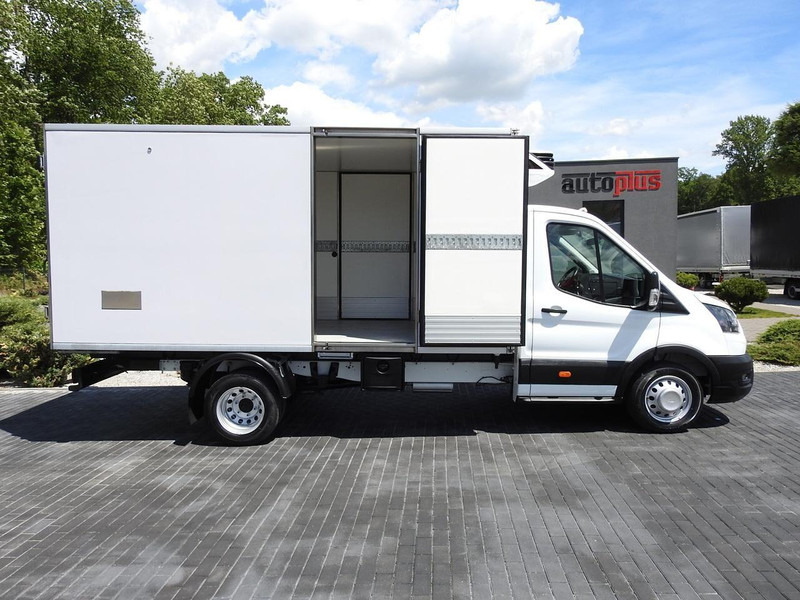 Dostavno vozilo hladnjača Ford TRANSIT CHŁODNIA KONTENER 0*C ZASILANIE 230V TEMPOMAT KLIMATYZAC: slika Dostavno vozilo hladnjača Ford TRANSIT CHŁODNIA KONTENER 0*C ZASILANIE 230V TEMPOMAT KLIMATYZAC