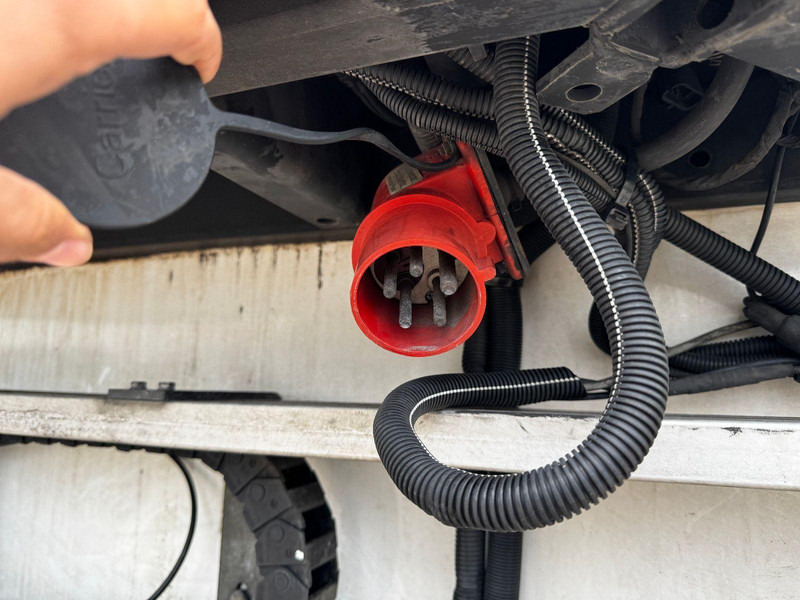 Poluprikolica hladnjača Fruehauf: slika Poluprikolica hladnjača Fruehauf Poluprikolica hladnjača Fruehauf: slika Poluprikolica hladnjača Fruehauf