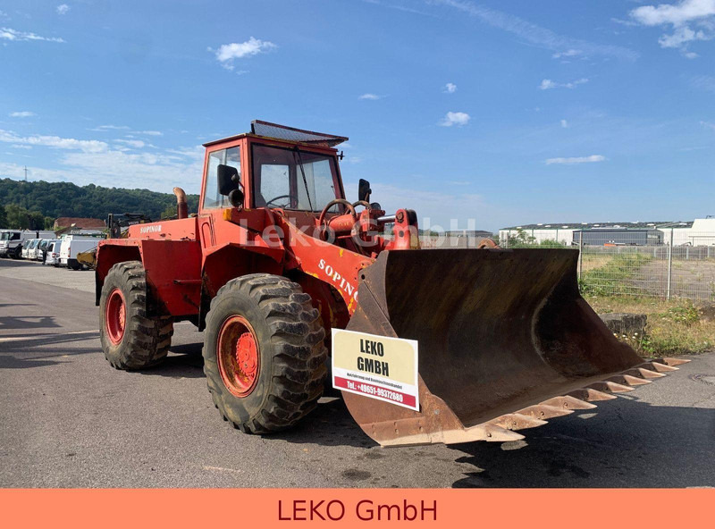 Hanomag B14C - Utovarivač na kotačima: slika Hanomag B14C - Utovarivač na kotačima Hanomag B14C - Utovarivač na kotačima: slika Hanomag B14C - Utovarivač na kotačima