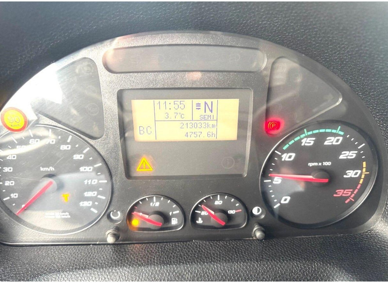 Zakup Iveco 120-250 EUROCARGO Koffer + Tail Lift Iveco 120-250 EUROCARGO Koffer + Tail Lift: slika Zakup Iveco 120-250 EUROCARGO Koffer + Tail Lift Iveco 120-250 EUROCARGO Koffer + Tail Lift