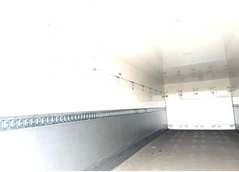 Zakup Iveco 120-250 EUROCARGO Koffer + Tail Lift Iveco 120-250 EUROCARGO Koffer + Tail Lift: slika Zakup Iveco 120-250 EUROCARGO Koffer + Tail Lift Iveco 120-250 EUROCARGO Koffer + Tail Lift